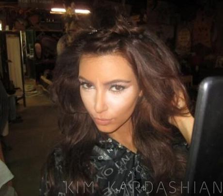 Kim-Kardashian-Mario-Dedivanovic-Makeup-Magic-082411-2-492x432