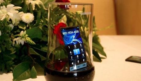 Samsung mostrerà al CES 2013 il display flessibile da 5.5 pollici HD