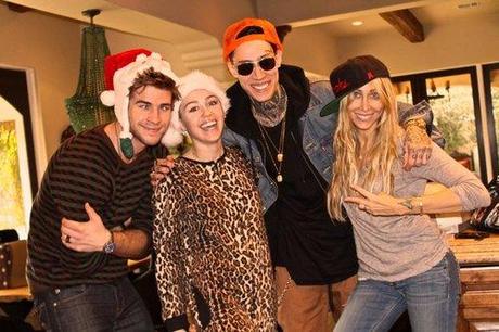 miley cyrus famiglia