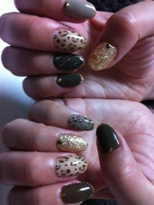 Nail Art trends per l'inverno 2012 Nail Art trends per l'inverno 2012