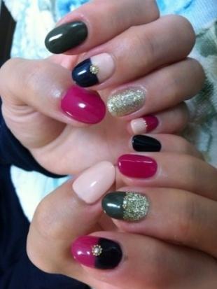 Nail Art trends per l'inverno 2012 Nail Art trends per l'inverno 2012