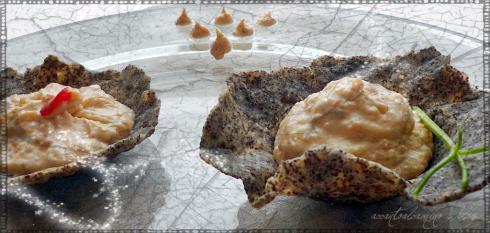 Coupelle ai semi di papavero con Mousse di Salmone e il Silenzio del Capodanno. Coupelle ai semi di papavero con mousse di salmonenpr-001