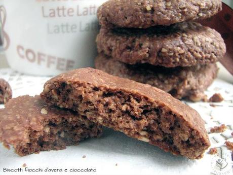 Biscotti fiocchi d'avena e cioccolato