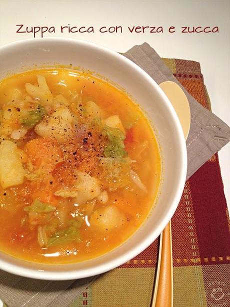 Zuppa ricca con verza e zucca