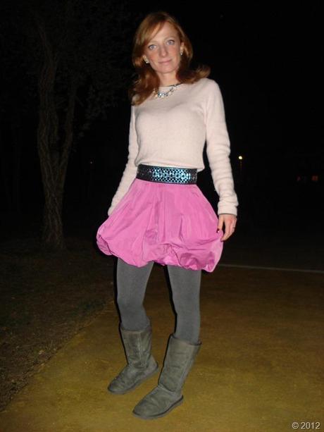 atmosphere studded belt, ugg boots grey, bubble skirt pink