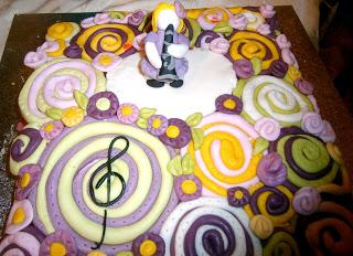 cake design.... ispirazione musica e colori