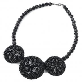 PAZA RIEMPE LE CALZE DI GIOIELLI E DI FELICITà PAZA RIEMPE LE CALZE DI GIOIELLI E DI FELICITà