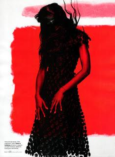 Naomi Campbell in Dolce & Gabbana su Elle magazine Naomi Campbell in Dolce & Gabbana su Elle magazine