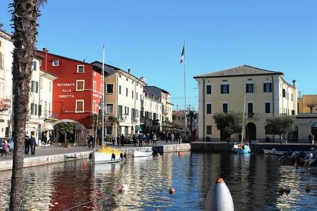 VIAGGI / LAZISE VIAGGI / LAZISE