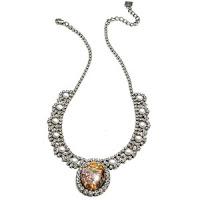 Metallic looks Metallic looks