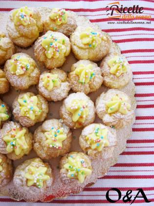 Bignè ripieni con crema pasticcera bigne crema pasticcera