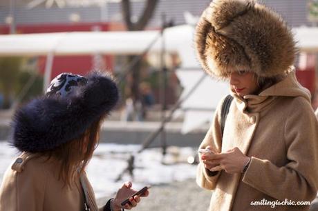 Smilingischic, fashion blog, Faces, Smiles, looks at Pitti 2013, streetstyle, big fur hats, Faces, smiles, looks at Pitti 2013 #1