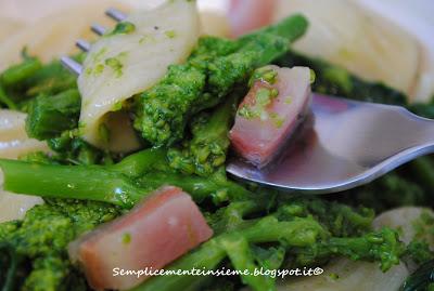 Orecchiette con cime di rapa e pancetta