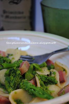 Orecchiette con cime di rapa e pancetta