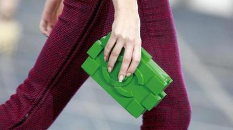 Chanel bag: elogio all’Hula Hoop e ai Lego