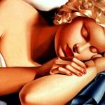 Creme ad hoc e olii essenziali: così la notte ti fa bella Creme ad hoc e olii essenziali: così la notte ti fa bella