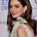 anne hathaway look 6