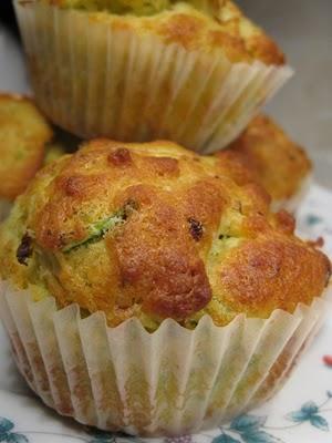 Muffin salati agli zucchini