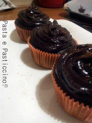 MUFFIN AL CIOCCOLATO,PERE&PEPERONCINO;.