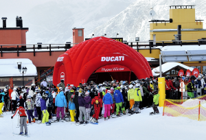 Ducati Hyper Winter: le novità Ducati 2013 nelle località sciistiche più cool Ducati Hyper Winter 1