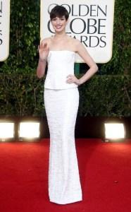 Anne-Hathaway in chanel