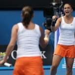Errani e Vinci vincono gli Australian Open Sara Errani e Roberta Vinci trionfano agli Australian Open