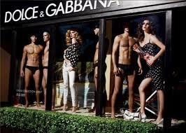 Dolce & Gabbana difende il miliardo con il retail