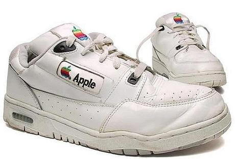 Depositato il brevetto per le scarpe della Apple, in arrivo iShoes?