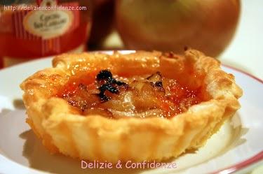 Mini quiche con cenfettura di peperoni rossi, cipolle e ginger