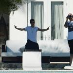 Justin Bieber mostra i suoi addominali ai paparazzi di Miami