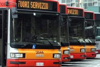 News autobus a Napoli senza gasolio