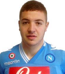 Napoli: è arrivato Josip Radosevic, giovane difensore croato. Segui il mediano croato su FB