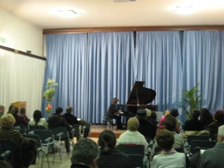 La buona musica del pianoforte nel fascino del concerto di una giovane pianista IMG_3081