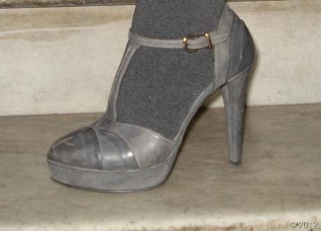 scarpa moda, scarpa fashion, scarpa tacco grigio, guya roma, guya shoes, scarpe guya
