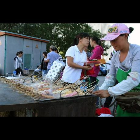 Pranzare a Liangxiang, ovviamente street food!