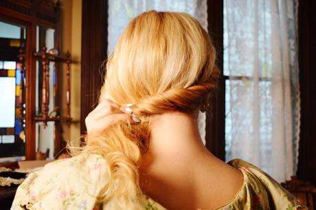 Romantic roll hairstyle for Valentine's Day