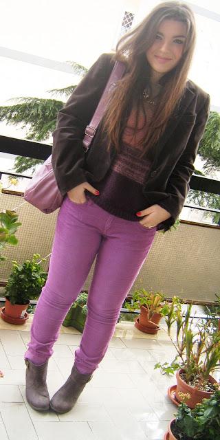 Pink pants in a rainy day.