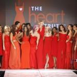 New York, la “Red Dress fashion show” apre la settimana della moda