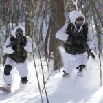 Corea del Sud militari a torso nudo sulla neve02