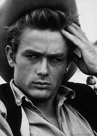 8 FEBBRAIO: AUGURI A JAMES DEAN, INTRAMONTABILE SEX SYMBOL