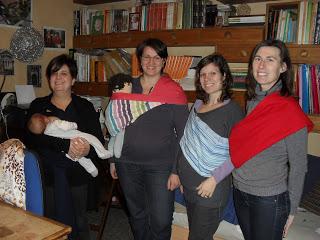 Laboratorio per realizzare la tua fascia portabebè tubolare. Ecco come è andata Laboratorio per realizzare la tua fascia portabebè tubolare. Ecco come è andata