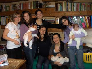 Laboratorio per realizzare la tua fascia portabebè tubolare. Ecco come è andata Laboratorio per realizzare la tua fascia portabebè tubolare. Ecco come è andata