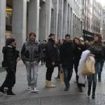 Claudia Galanti e Arnaud: shopping a Milano con i figli di lui