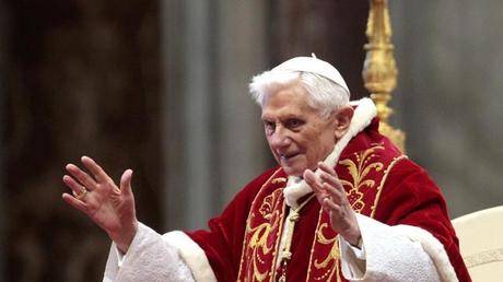 Il Papa si è dimesso Il Papa si è dimesso