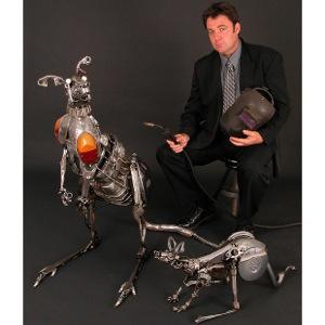 Che fare con i pezzi di vecchie auto? Opere d’arte, naturalmente 20130212-000150.jpg