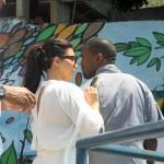 Kim Kardashian, Kanye West e Will Smith visitano baraccopoli di Rio06