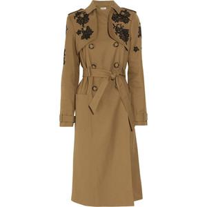 Baroque: looks Baroque: looks