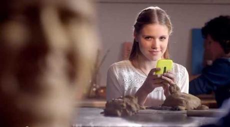 Nokia lumia 720 windows phone 8 compare in uno spot televisivo