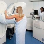 Tumore al seno, per le donne sopra i 65 anni meglio una mammografia ogni due anni