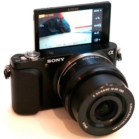 Sony batte sul tempo: presentate la SLT A58 e la NEX-3N sony-nex-3n-03-annuncio-terapixel.jpg